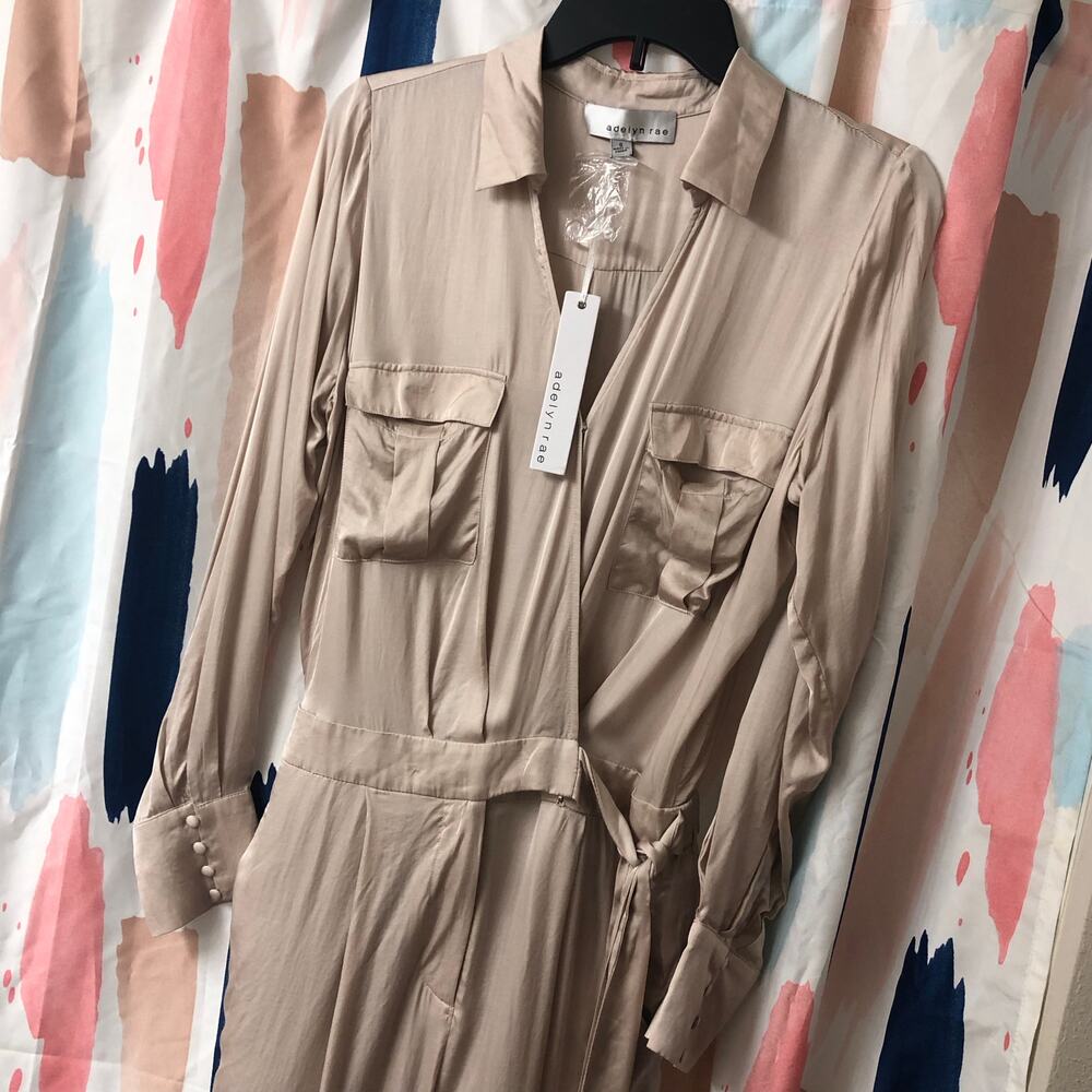 Adelyn Rae Cream Nude Satin Long Sleeve Jumpsuit Size Small